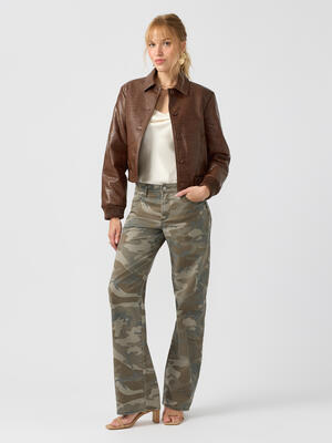 Loose & Low Straight Leg Jeans
