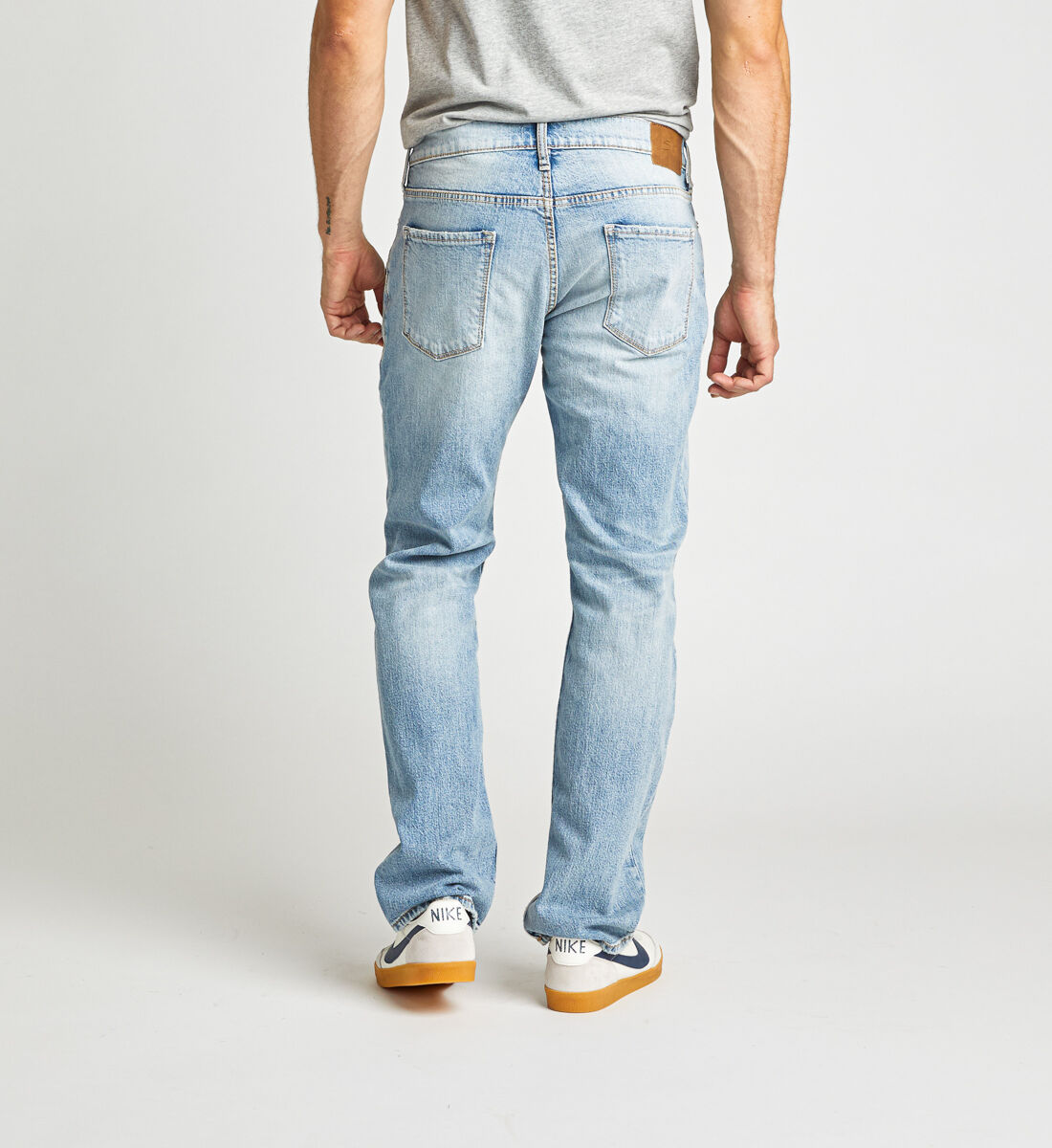 Nike top silver jeans