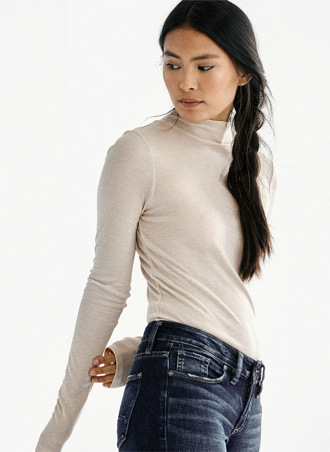 Silver Jeans Co.- Image of Lily wearing Suki