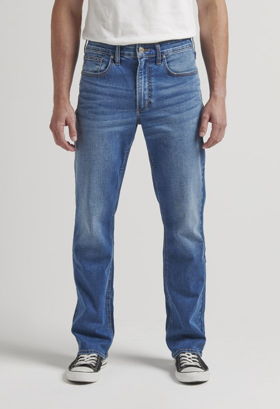 Men’s easy fit straight leg jeans with a medium indigo wash