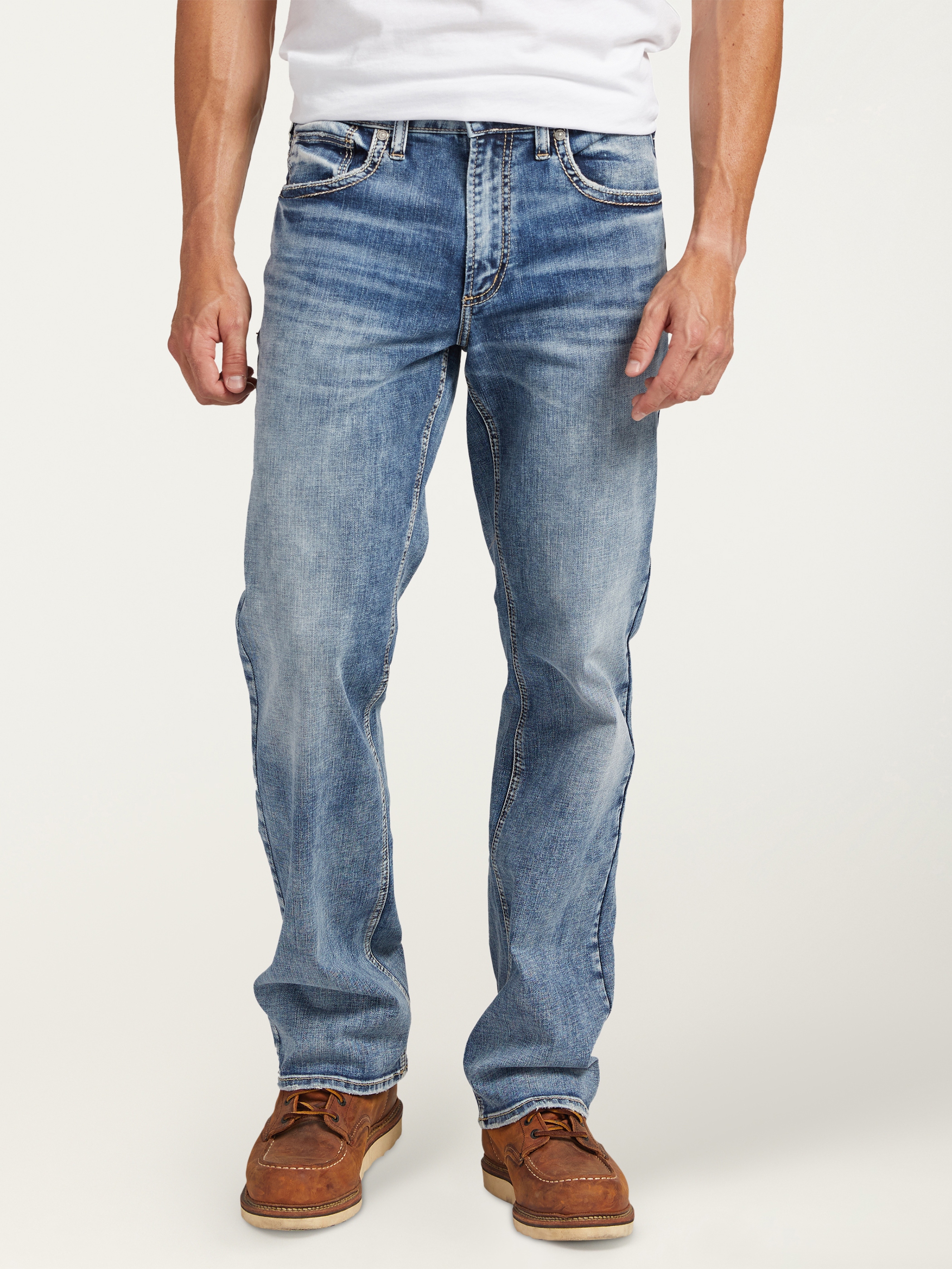 Buy Zac Relaxed Fit Straight Leg Jeans for USD 76.00 | Silver Jeans