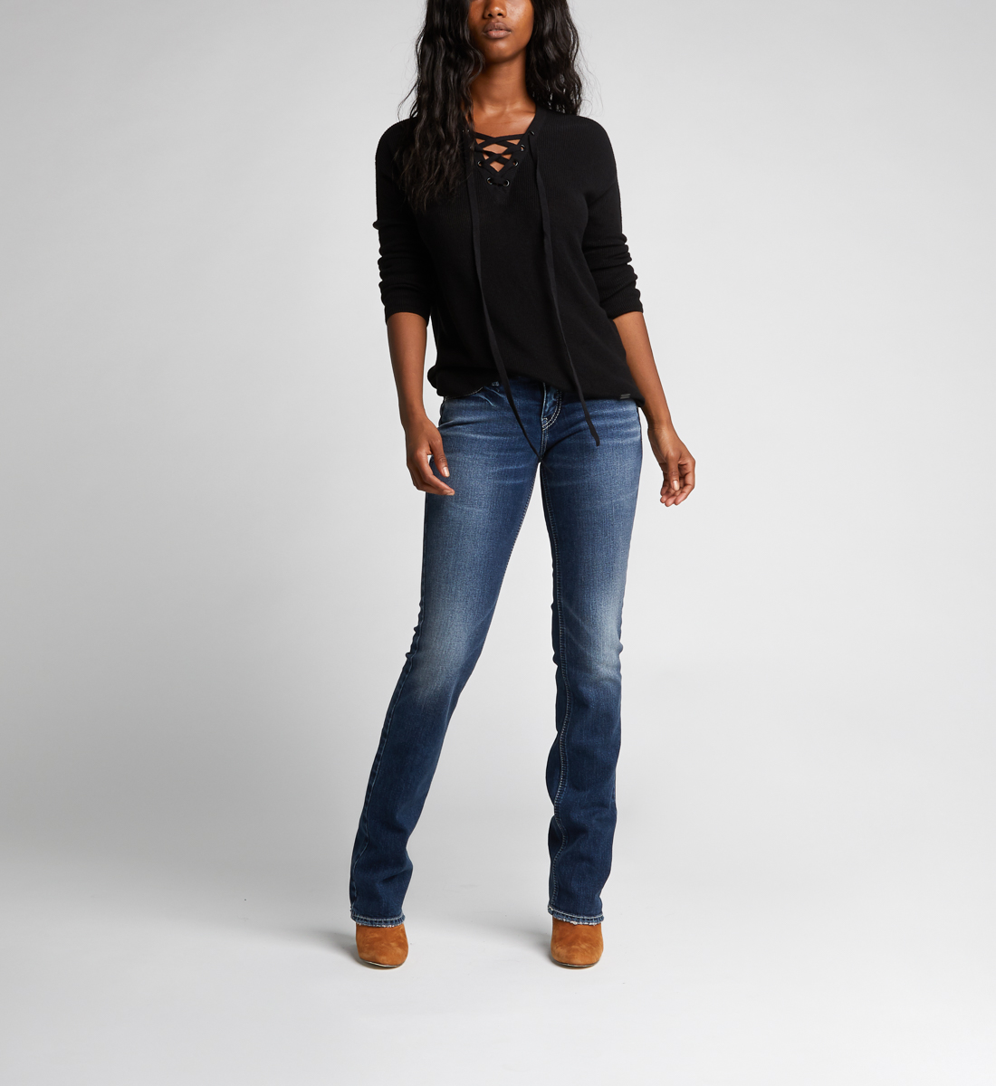 Suki Mid-Rise Curvy Slim Bootcut Women's Jeans | Silver Jeans Co.