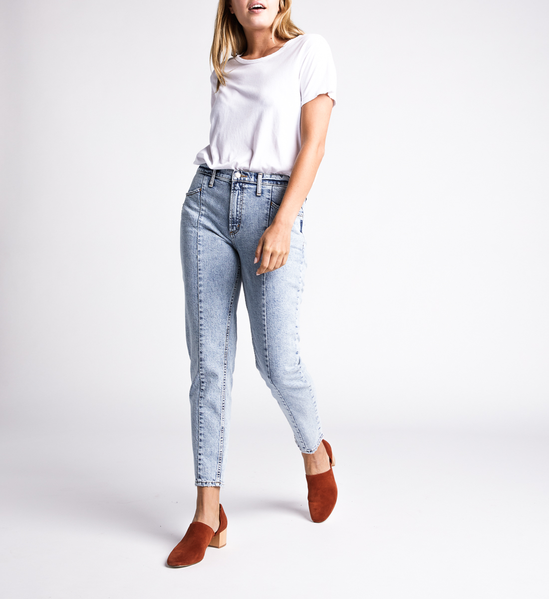 tapered leg jeans