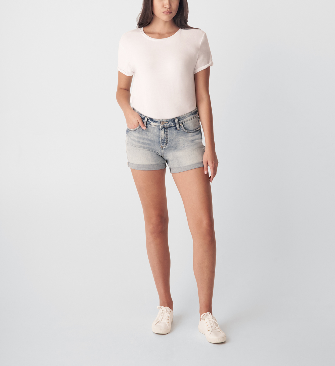 Silver Jeans Elyse Mid Rise Short Silver Jeans Elyse Mid Rise Short